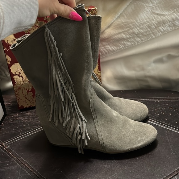 Colin Stuart suede fringe slouch boot - Picture 2 of 5